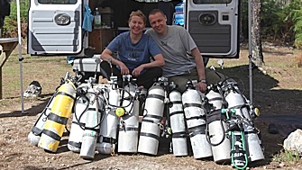 Bahamas 2013, Abaco, Dans Cave, preparation to dive